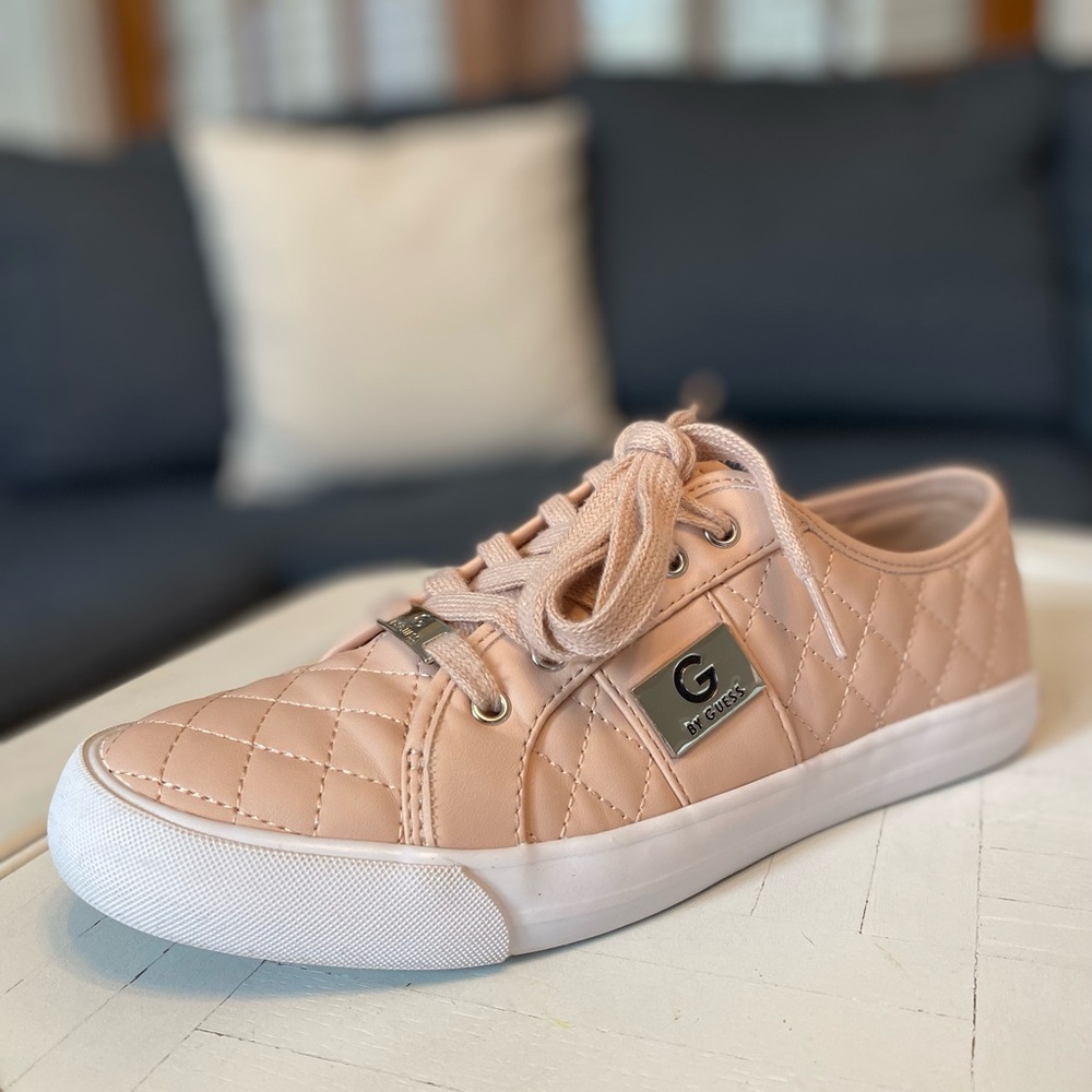 (SOLD) G By Guess Goadie Pink Quilted Women’s Lace Up Fashion Sneakers Size 8.5 - Picture 4 of 9
